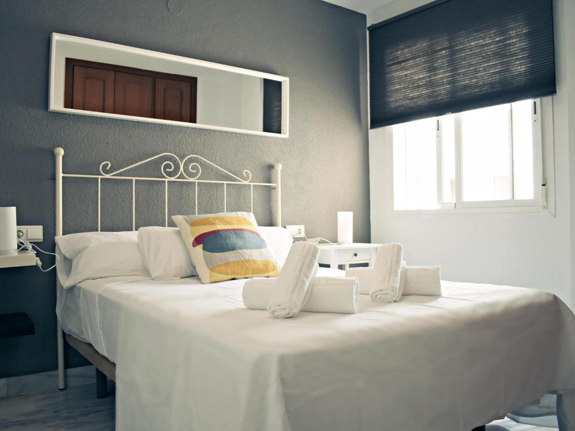 Fabuloso Apartamento Junto Al Soho Con Parking Privado Malaga Bagian luar foto