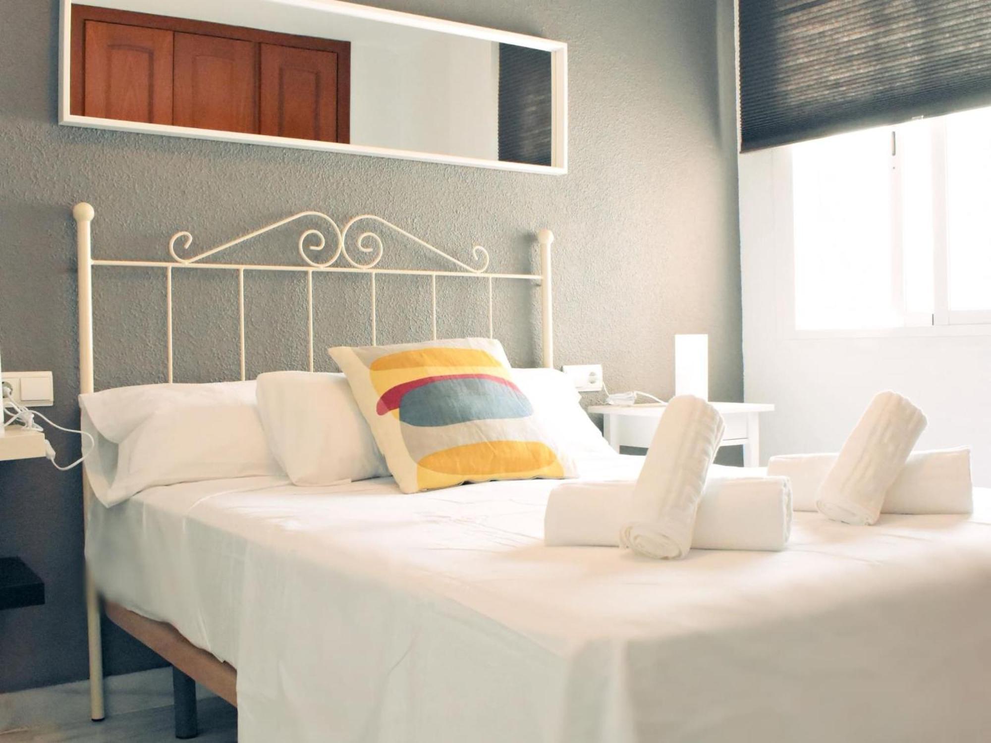 Fabuloso Apartamento Junto Al Soho Con Parking Privado Malaga Bagian luar foto